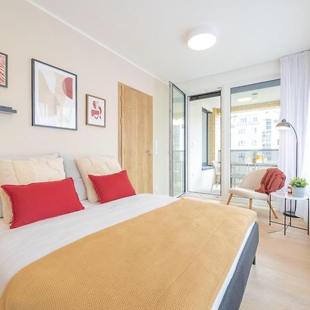 Bright 2Br - 4Th Floor, Balcony, Free Parking By Gravity Prague Lejlighed Eksteriør billede