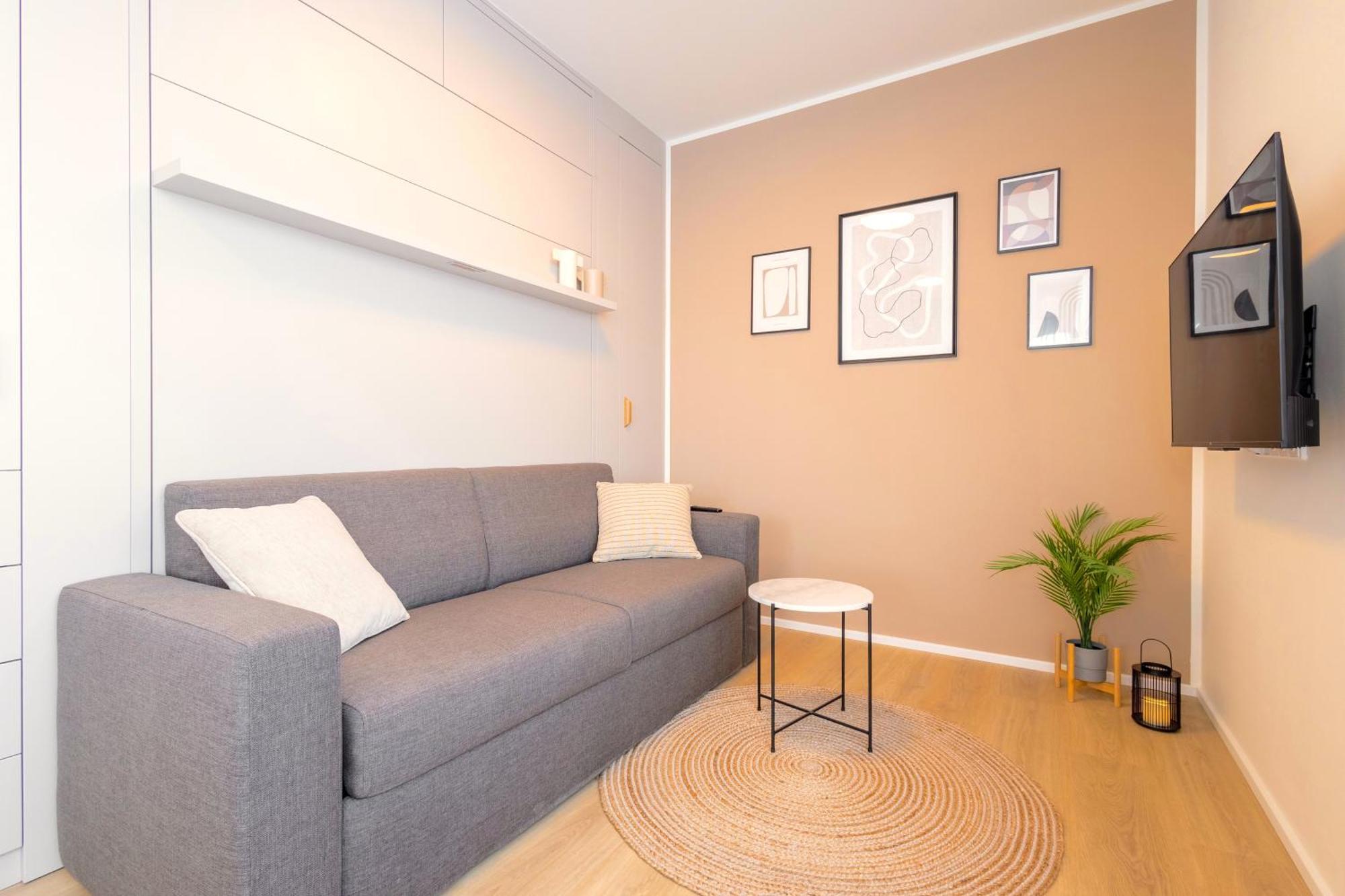 Bright 2Br - 4Th Floor, Balcony, Free Parking By Gravity Prague Lejlighed Eksteriør billede